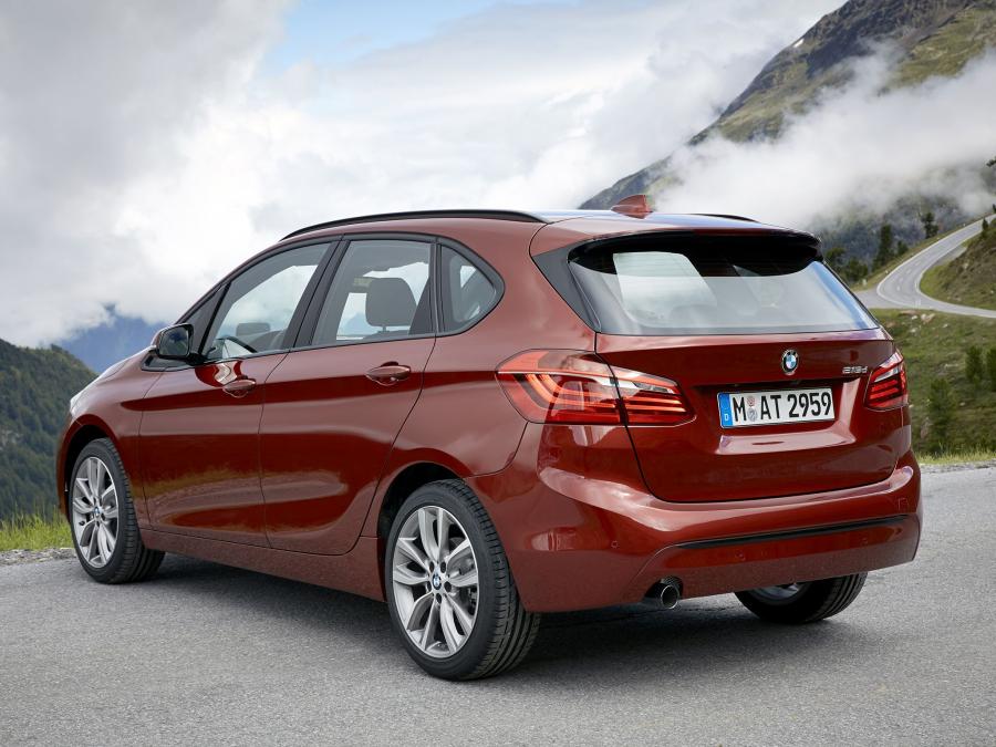  BMW 218d Active Tourer 2014 года  (фото 17 из 30)